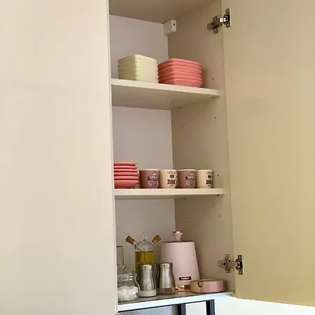 Beige-a-view, Sea Dreams *