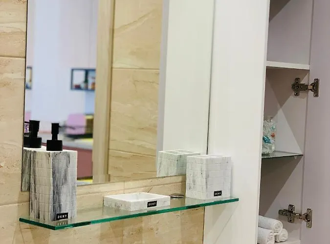 Beige-a-view, Sea Dreams