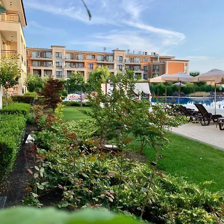 Beige-a-view, Sea Dreams スヴェティ・ヴラス