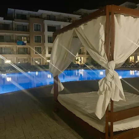 Sea Dreams, Sveti Vlas Beige A View - F2 Apartmán